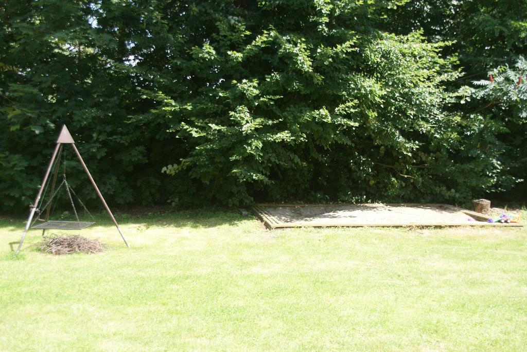 Dworek Mlynarza Zator Exterior foto