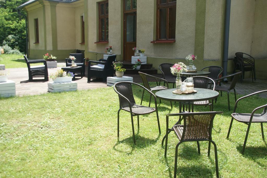 Dworek Mlynarza Zator Exterior foto